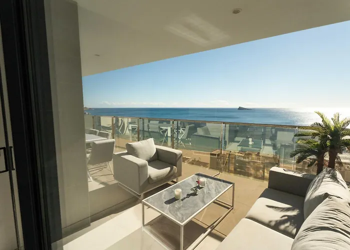 Mediterranean Sunset Cliffs Apartmán *