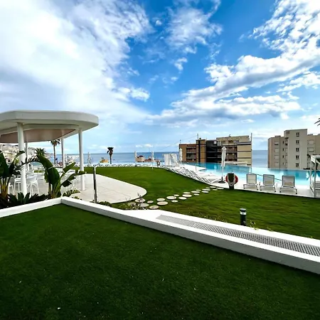 Mediterranean Sunset Cliffs Appartamento