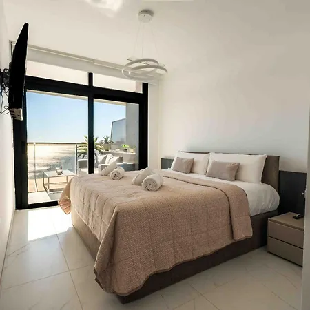 Mediterranean Sunset Cliffs Appartamento